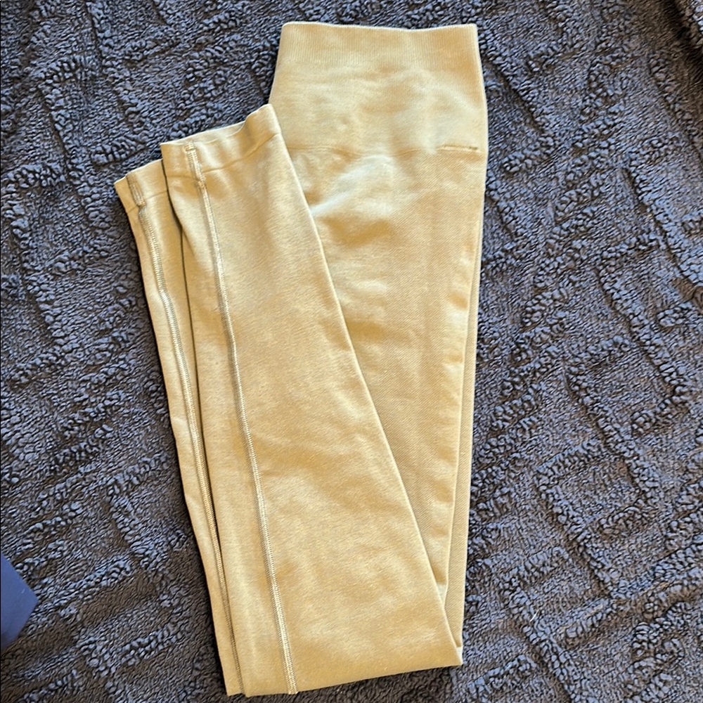 Alphalete Green Leggings